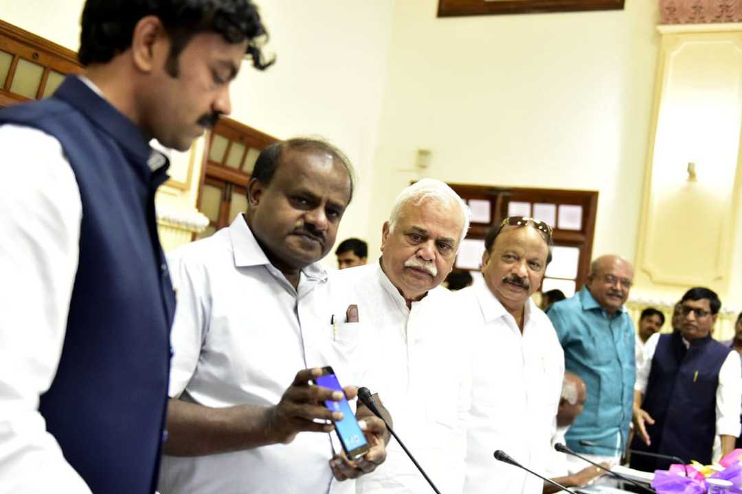 ಕಾವೇರಿ- ಆನ್ಲೈನ್ ಸೇವೆಗಳಿಗೆ ಮುಖ್ಯಮಂತ್ರಿ ಚಾಲನೆ