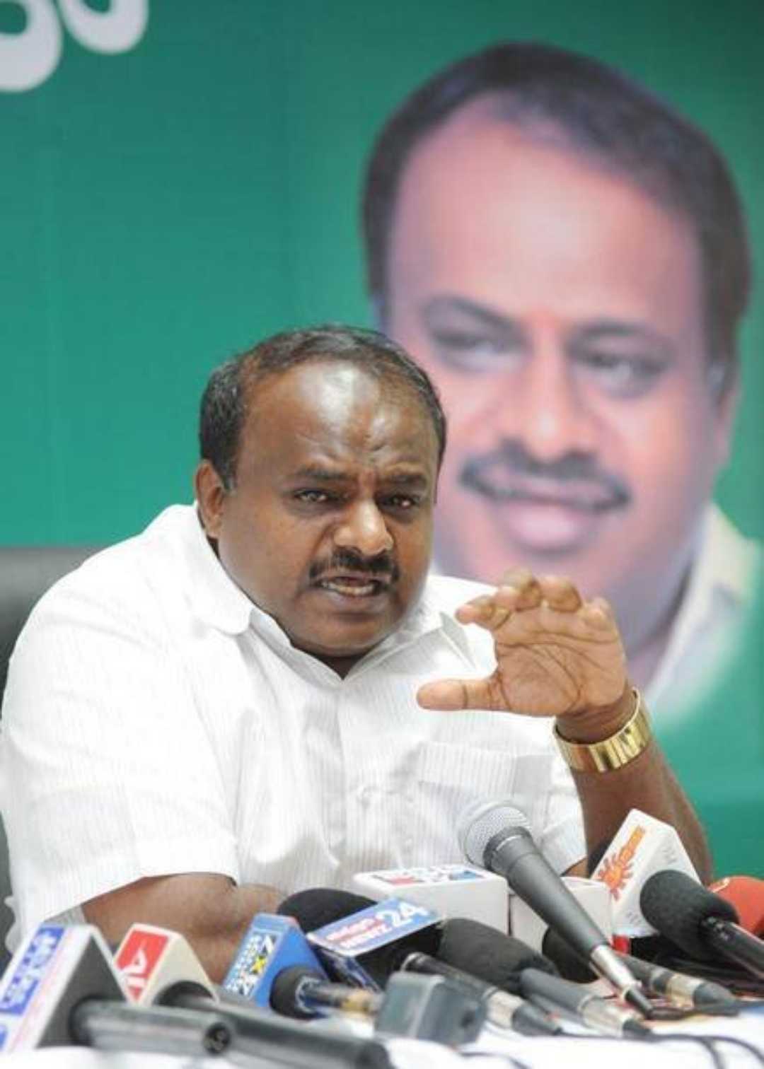 20 ಲಕ್ಷ ಕೋಟಿ ಪ್ಯಾಕೇಜ್ ಜನರ ನೆರವಿಗೆ ಬರಲ್ಲ: ಎಚ್ಡಿಕೆ