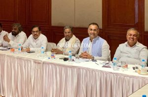 ಕಾಂಗ್ರೆಸ್ ಹಾಲಿ ಸಂಸದರ ಹತ್ತು ಕ್ಷೇತ್ರ ಬಿಟ್ಟುಕೊಡಲ್ಲ: ಸಿದ್ದು