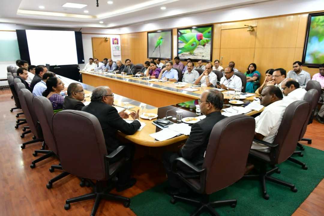 ರೈತರ ಬಗ್ಗೆ ಮೃದು ಧೋರಣೆ ಇರಲಿ: ಬ್ಯಾಂಕರ್ ಗಳಿಗೆ ಸಿಎಂ ಸಲಹೆ