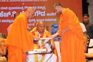 ರಾಜ್ಯದ ನೀರಾವರಿ ಸಂಕಷ್ಟ ಪರಿಹಾರ ನರೇಂದ್ರ ಮೋದಿ ಒಬ್ಬರಿಂದ ಮಾತ್ರ ಸಾಧ್ಯ:ದೇವೇಗೌಡ