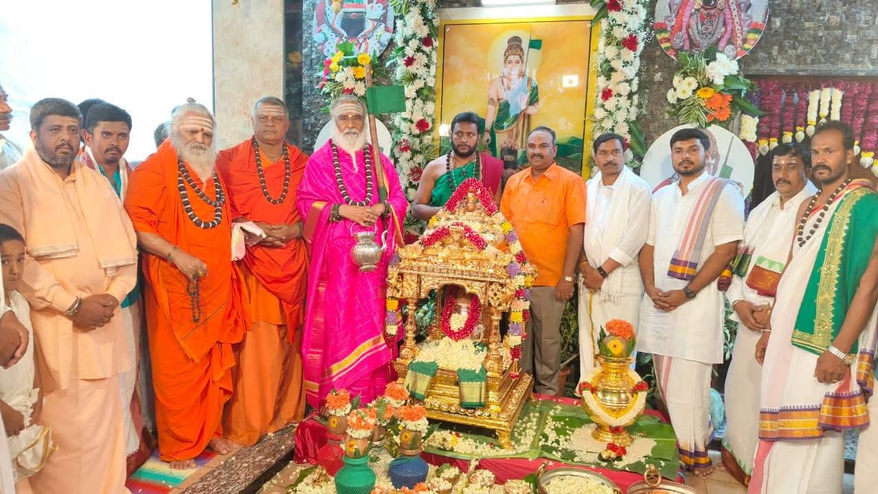 ಜಗದ್ಗುರು ರಂಭಾಪುರಿ ಪೀಠಕ್ಕೆ ಸುವರ್ಣ ಪೂಜಾ ಮಂಟಪ ಸಮರ್ಪಣೆ
