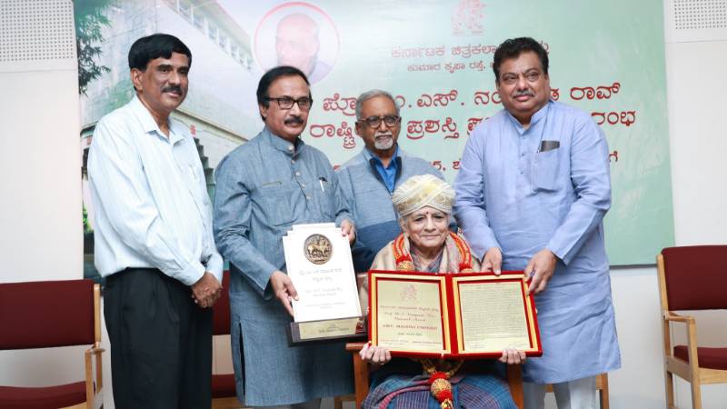 ಮಾಧವಿ ಪಾರೇಖ್ ಗೆ &#8216;ನಂಜುಂಡರಾವ್ ರಾಷ್ಟ್ರೀಯ ಪ್ರಶಸ್ತಿ ಪ್ರದಾನ