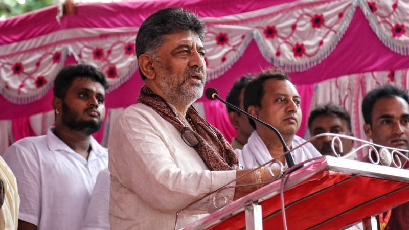 ಶ್ರೀಗಳು, ಜನ, ಕಾರ್ಯಕರ್ತರು ಬಯಸಿದ್ದು ತಪ್ಪು ಎಂದು ಹೇಳಲು ಆಗುವುದಿಲ್ಲ: ಡಿಸಿಎಂ ಡಿ.ಕೆ.ಶಿವಕುಮಾರ್