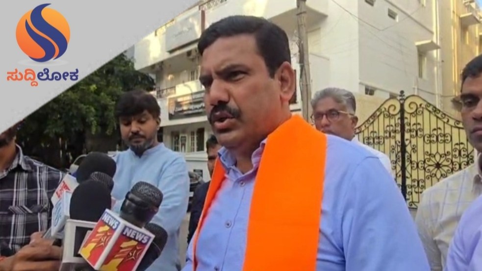 ರಾಜ್ಯ ಸರ್ಕಾರ ಹಿಂದೂಗಳ ಪರವಾಗಿ ಇಲ್ಲ,ಸ್ವಯಂ ರಕ್ಷಣೆ ಮಾಡಿಕೊಳ್ಳಿ ಎಂದು ಘೋಷಿಸಲಿ;ವಿಜಯೇಂದ್ರ