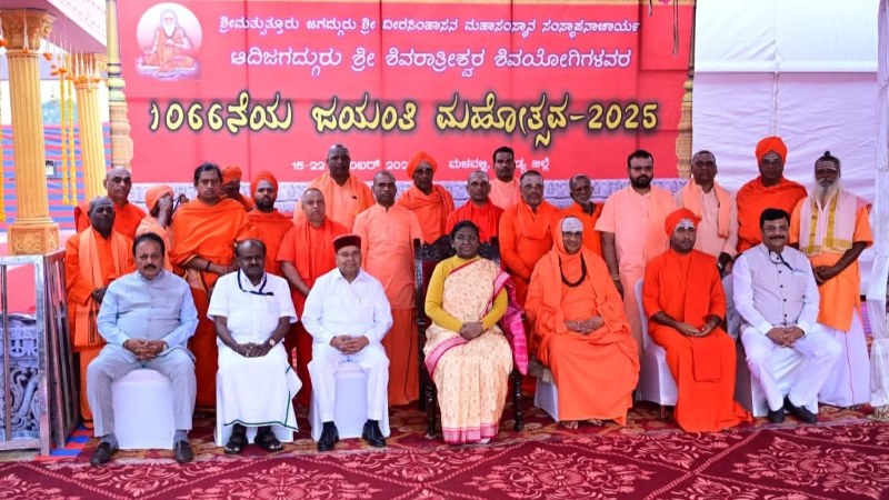 ದೇಶಕ್ಕೆ ತಂತ್ರಜ್ಞಾನದ ಶಕ್ತಿ ಮತ್ತು ಮೌಲ್ಯಗಳ ಬಲ ಎರಡೂ ಅಗತ್ಯವಿದೆ: ದ್ರೌಪದಿ ಮುರ್ಮು