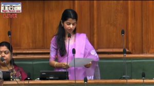 ಬಿಹಾರ ವಿಧಾನಸಭೆಯಲ್ಲಿ ಸಂಚಲನ: ಸ್ವಪಕ್ಷದ ಸಚಿವರಿಗೆ ನೀರಿಳಿಸಿದ ಕಿರಿಯ ಶಾಸಕಿ ಮೈಥಿಲಿ ಠಾಕೂರ್