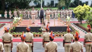 ಪೊಲೀಸ್ ಆಕಾಂಕ್ಷಿಗಳಿಗೆ ಸುವರ್ಣಾವಕಾಶ: ಕರ್ನಾಟಕದಲ್ಲಿ 7,925 ಪೊಲೀಸ್ ಹುದ್ದೆಗಳ ಭರ್ಜರಿ ನೇಮಕಾತಿ; ಇಲ್ಲಿದೆ ಕಂಪ್ಲೀಟ್ ಡಿಟೇಲ್ಸ್!